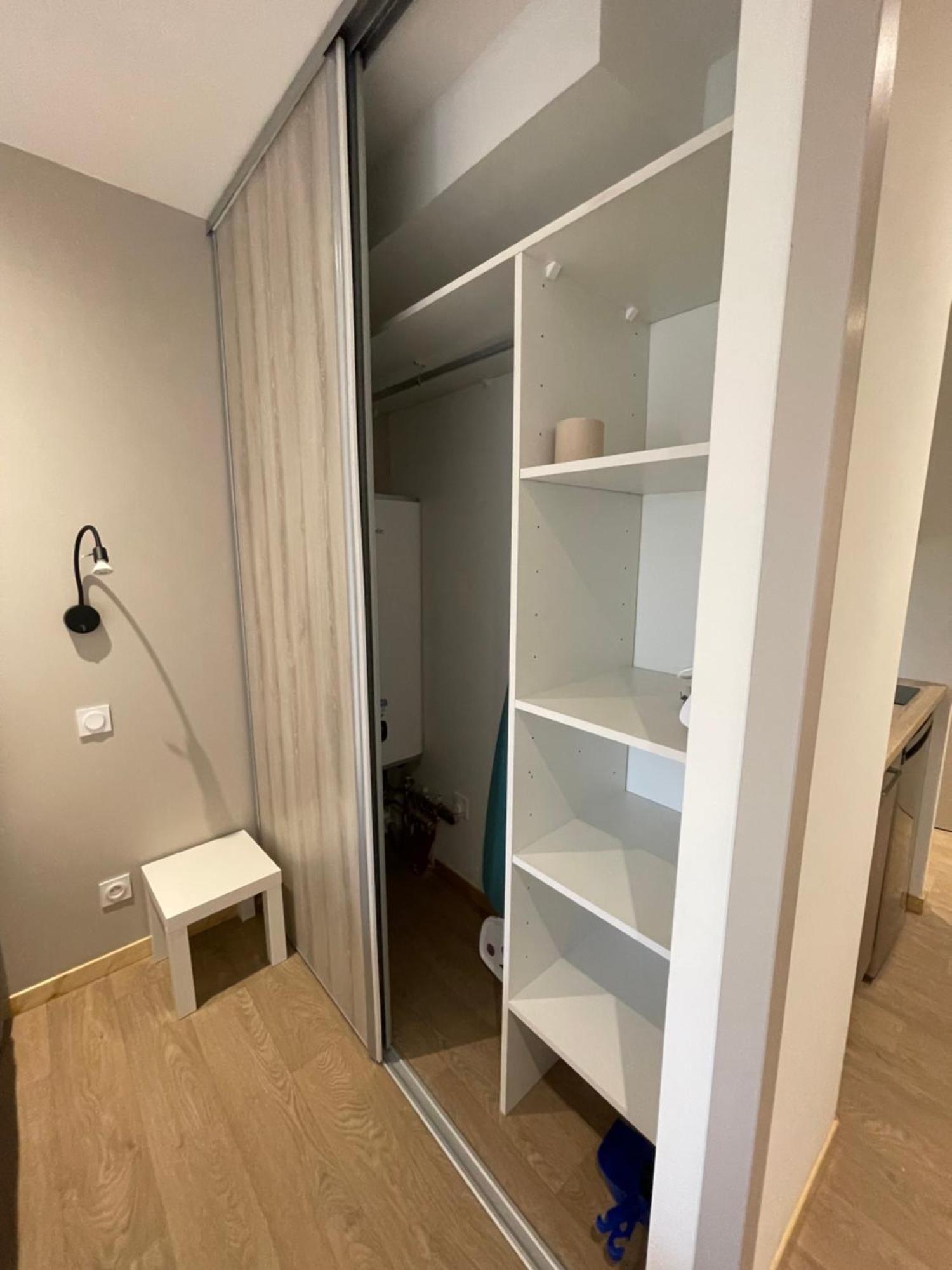 Le Salvador - Appart'Hotel De 18M2 A 44M2 La Talaudiere Ngoại thất bức ảnh