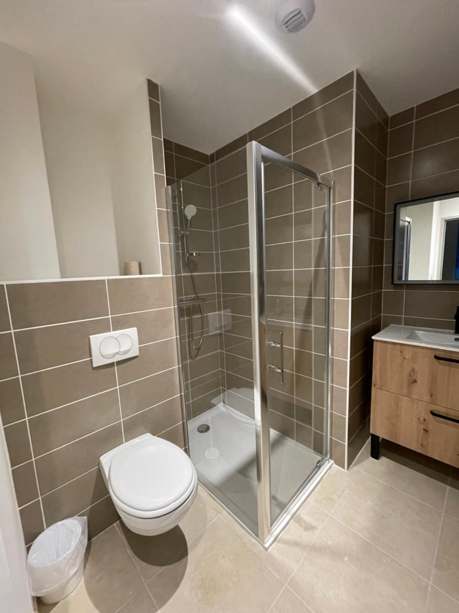 Le Salvador - Appart'Hotel De 18M2 A 44M2 La Talaudiere Ngoại thất bức ảnh