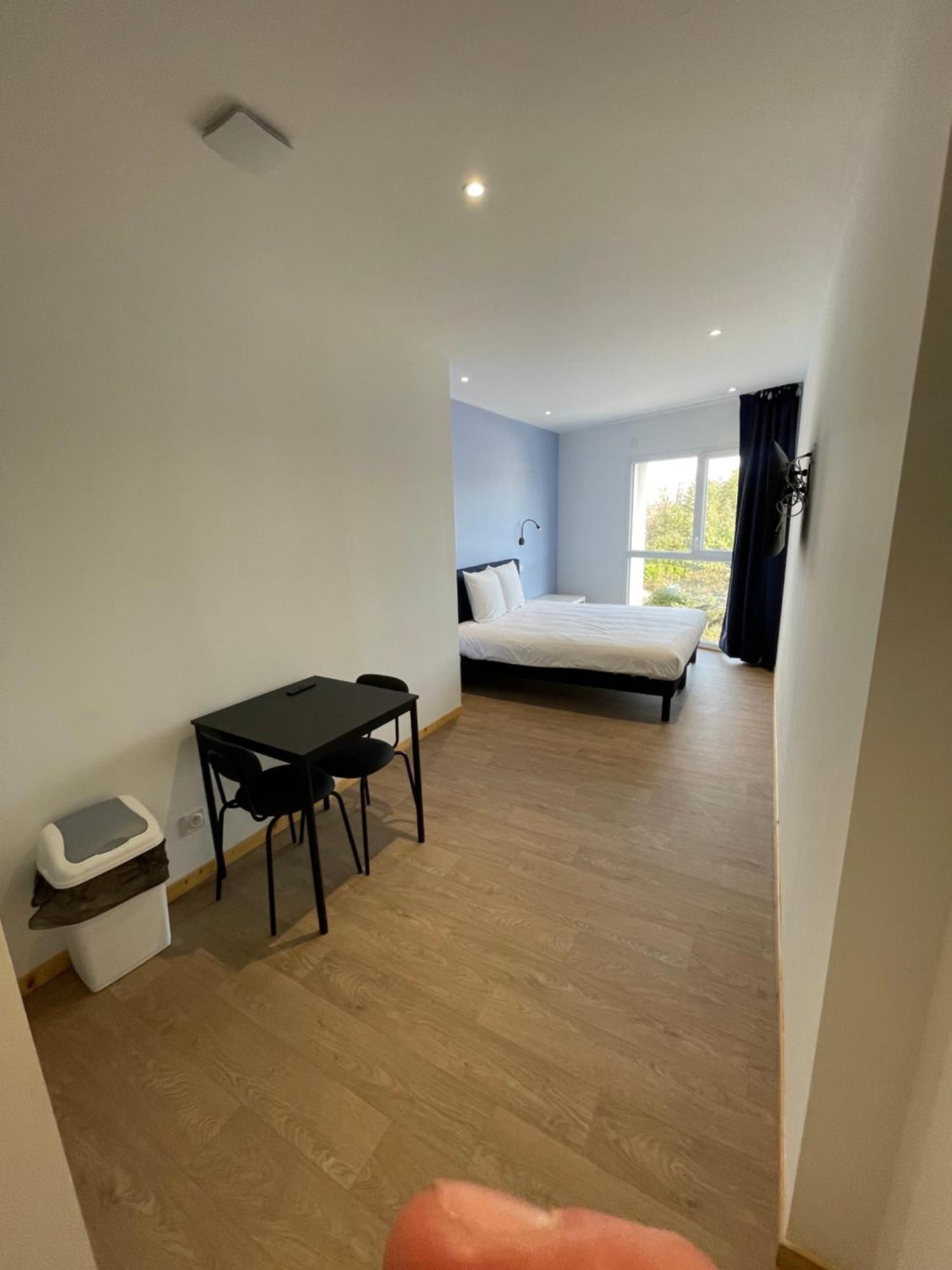Le Salvador - Appart'Hotel De 18M2 A 44M2 La Talaudiere Ngoại thất bức ảnh