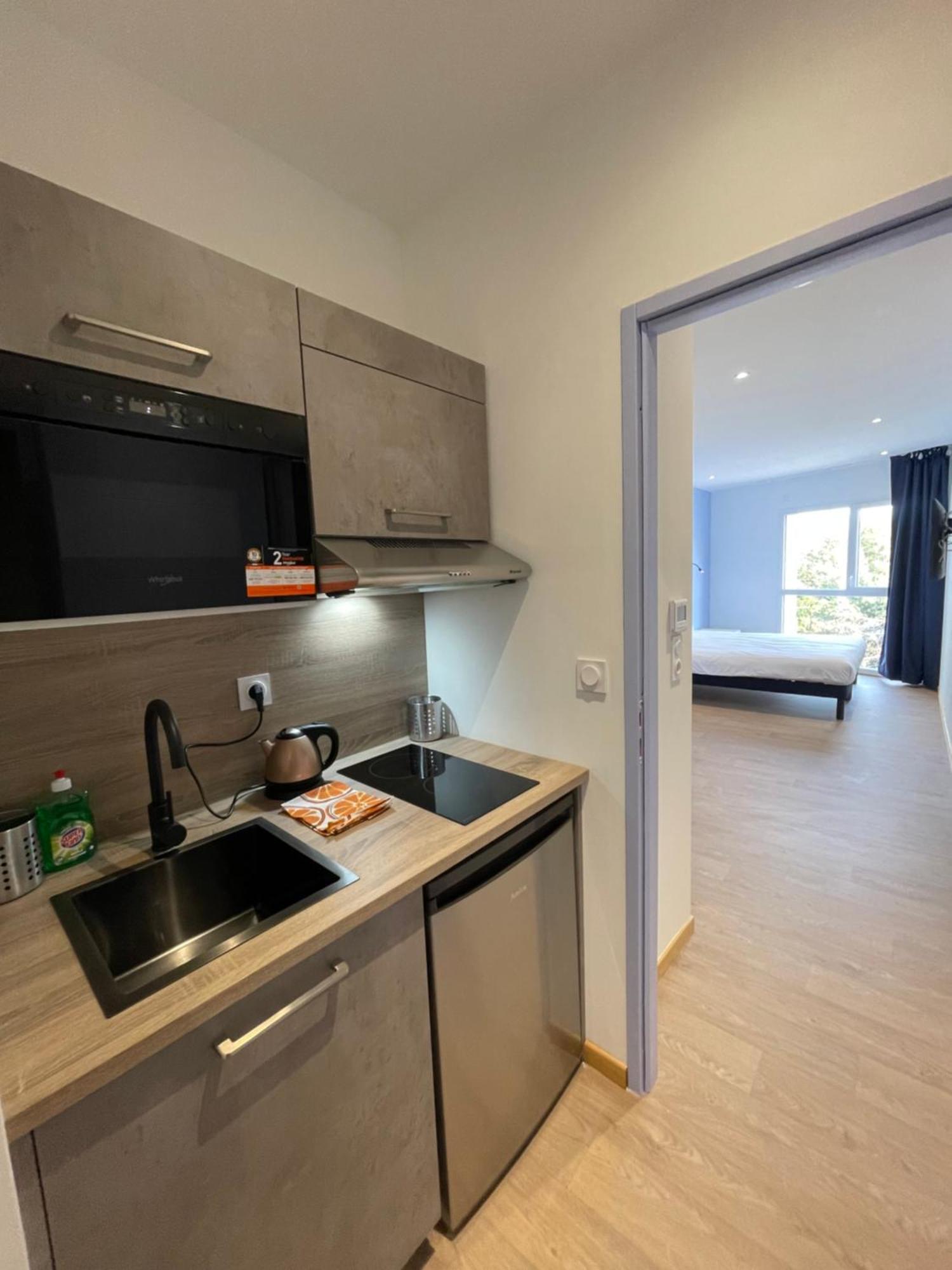 Le Salvador - Appart'Hotel De 18M2 A 44M2 La Talaudiere Ngoại thất bức ảnh