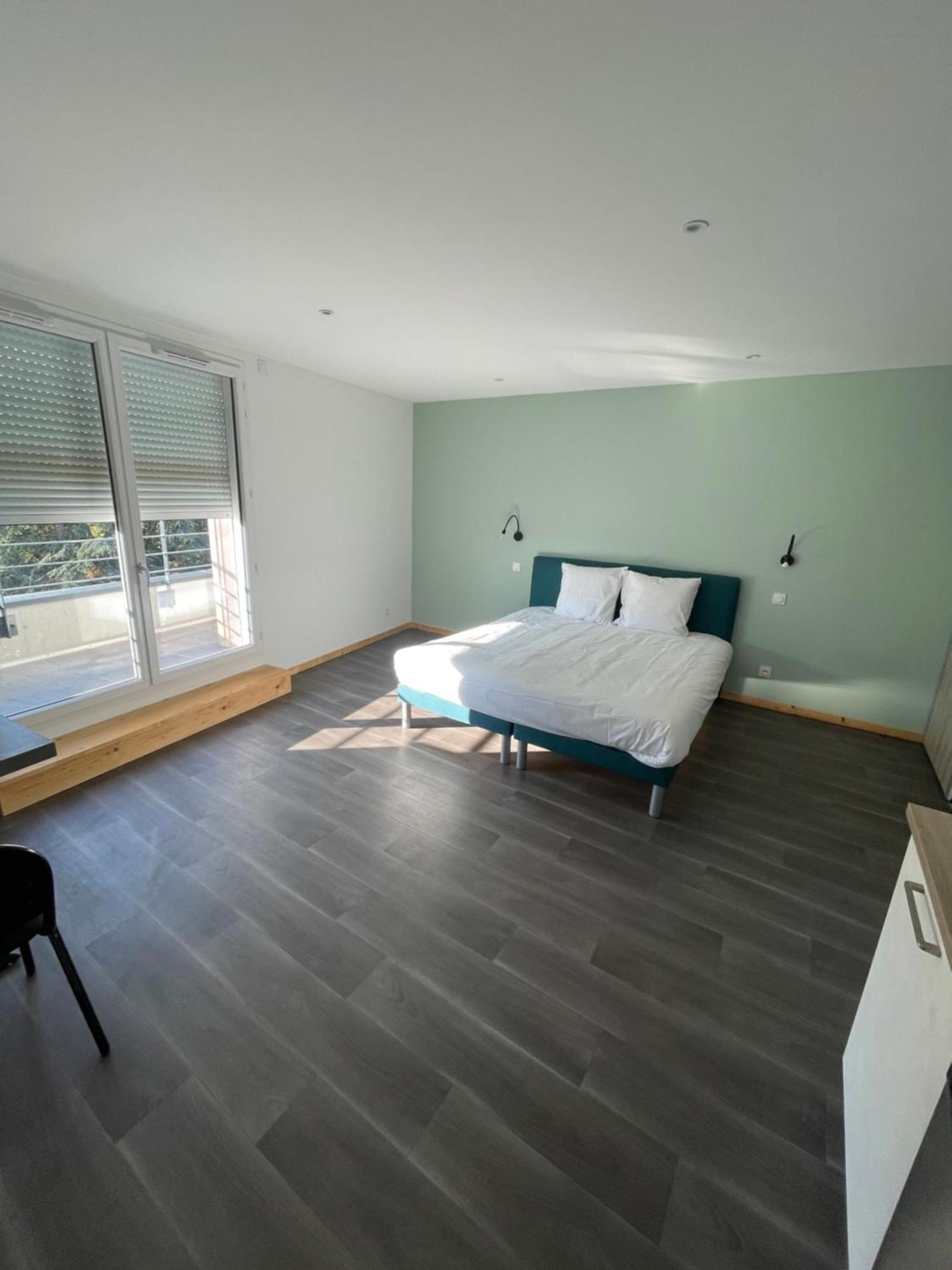 Le Salvador - Appart'Hotel De 18M2 A 44M2 La Talaudiere Ngoại thất bức ảnh