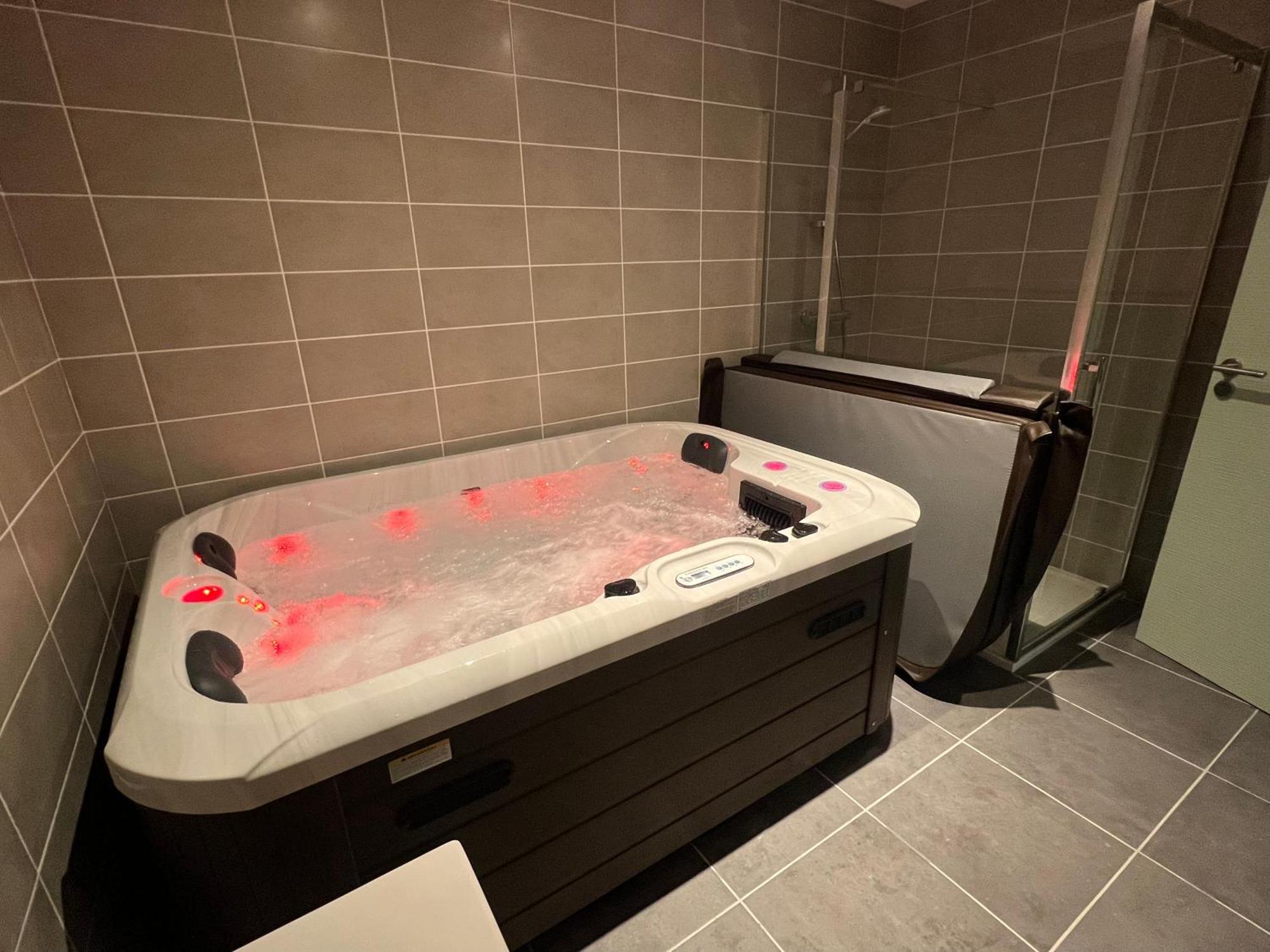 Le Salvador - Appart'Hotel De 18M2 A 44M2 La Talaudiere Ngoại thất bức ảnh